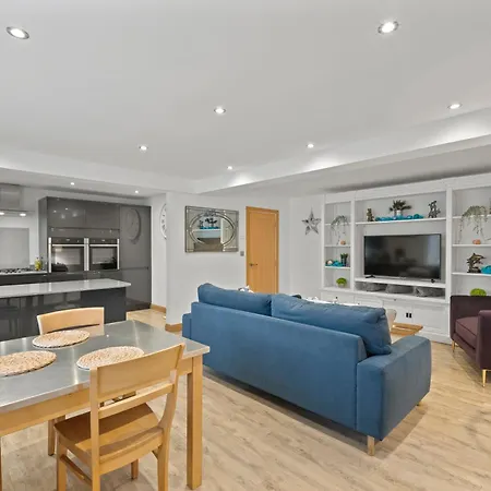 Ranalegh Court Διαμέρισμα *